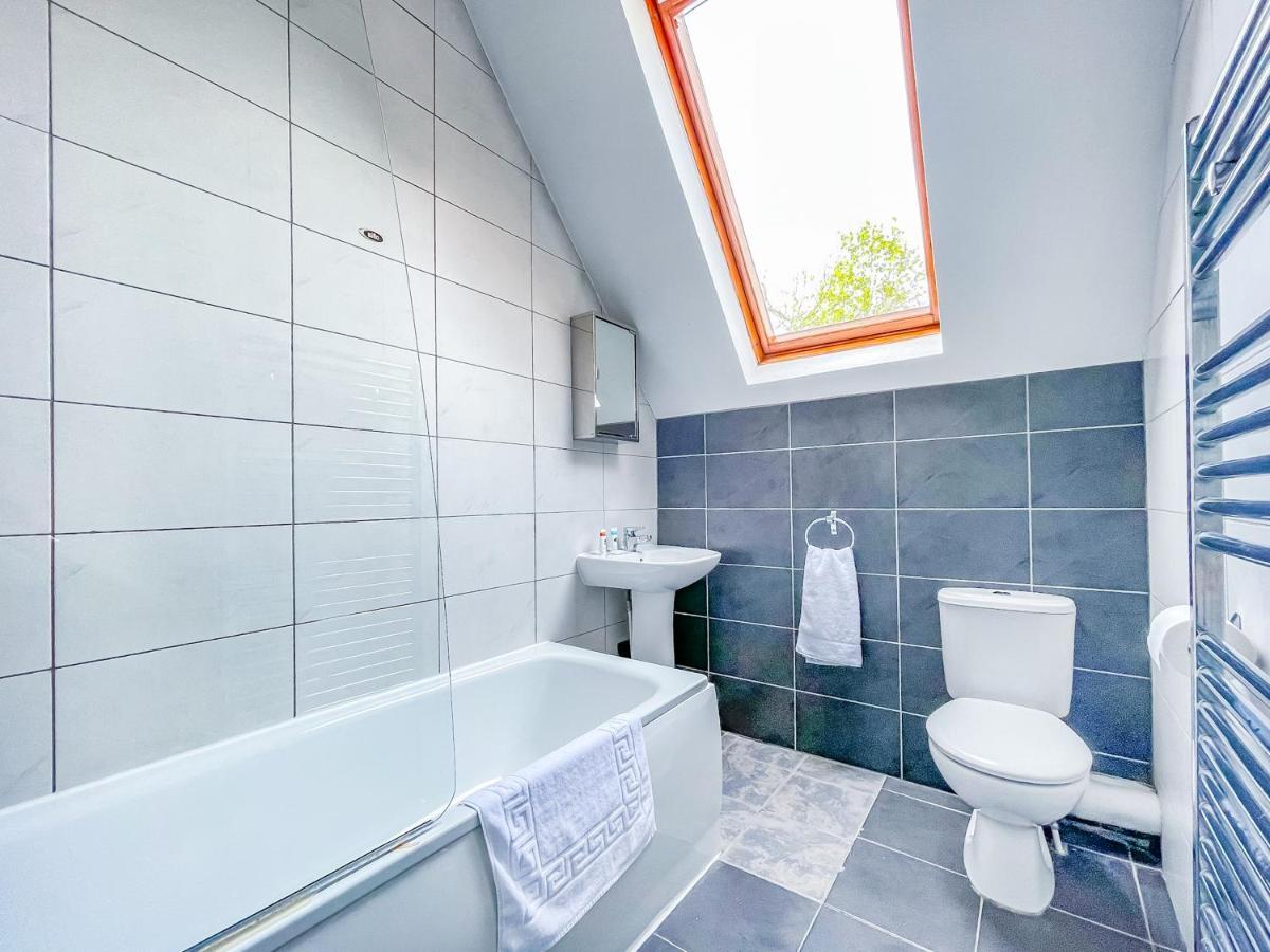 *Rg9Bc* For Your Most Relaxed & Cosy Stay + Free Parking + Free Fast Wifi * Leeds  Esterno foto