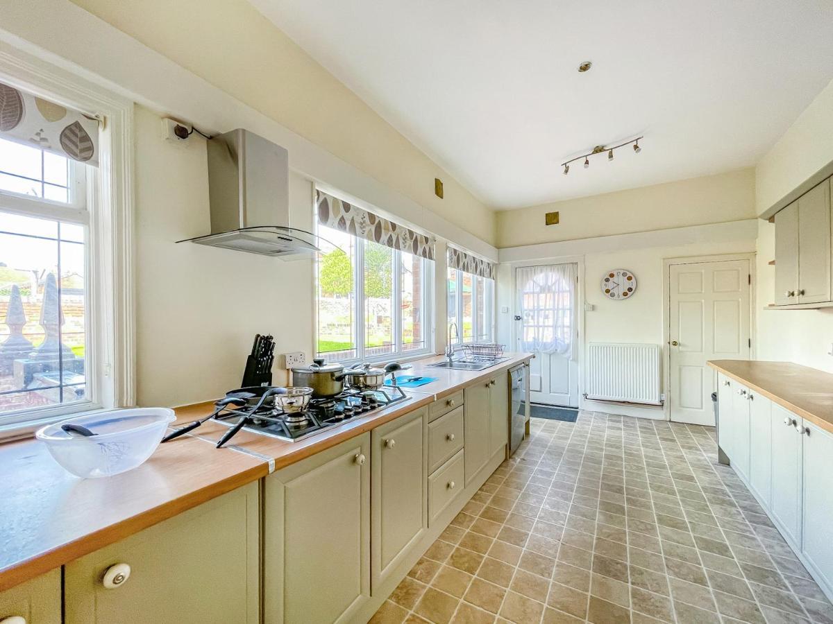 *Rg9Bc* For Your Most Relaxed & Cosy Stay + Free Parking + Free Fast Wifi * Leeds  Esterno foto