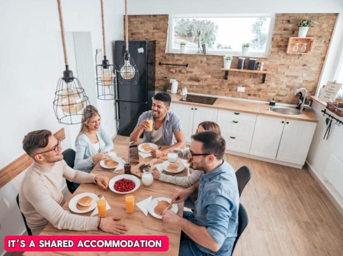 *Rg9Bc* For Your Most Relaxed & Cosy Stay + Free Parking + Free Fast Wifi * Leeds  Esterno foto